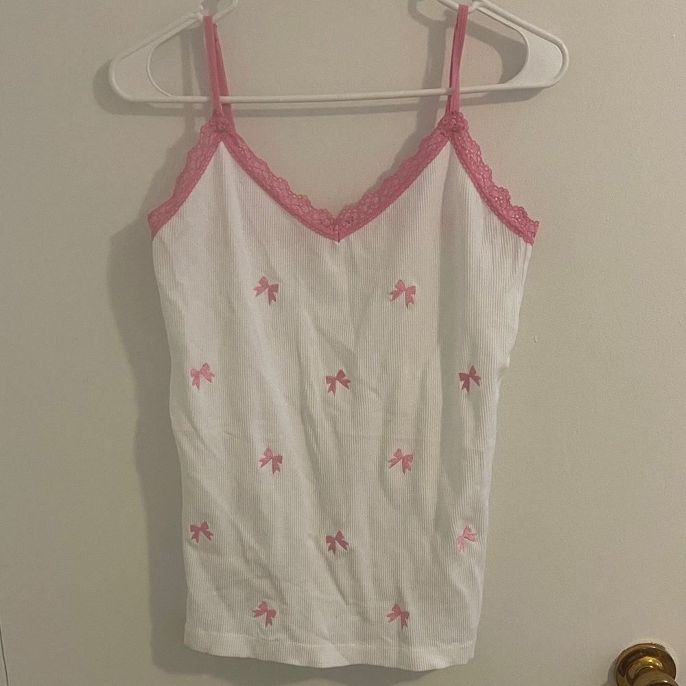 Pink and White Lace Trim Cami Top. Size: X-Large